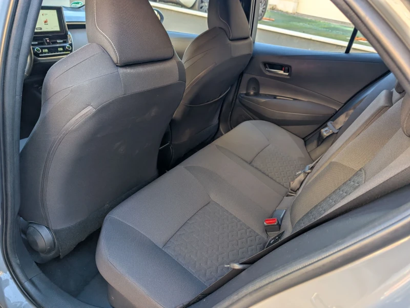 Toyota Corolla фейслифт, снимка 7 - Автомобили и джипове - 52655947