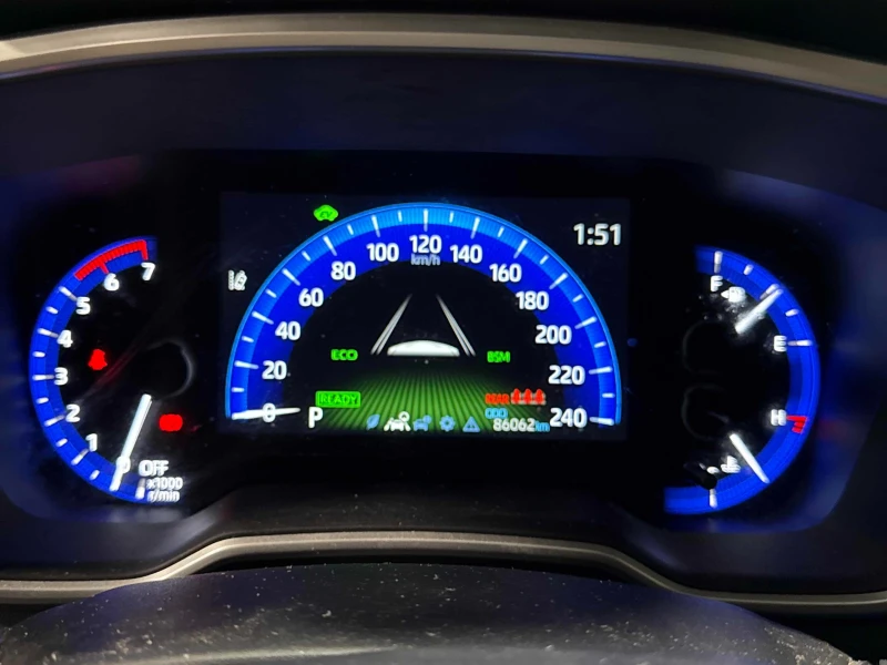 Toyota Corolla * * CARFAX * * АВТО КРЕДИТ * * , снимка 12 - Автомобили и джипове - 52930991