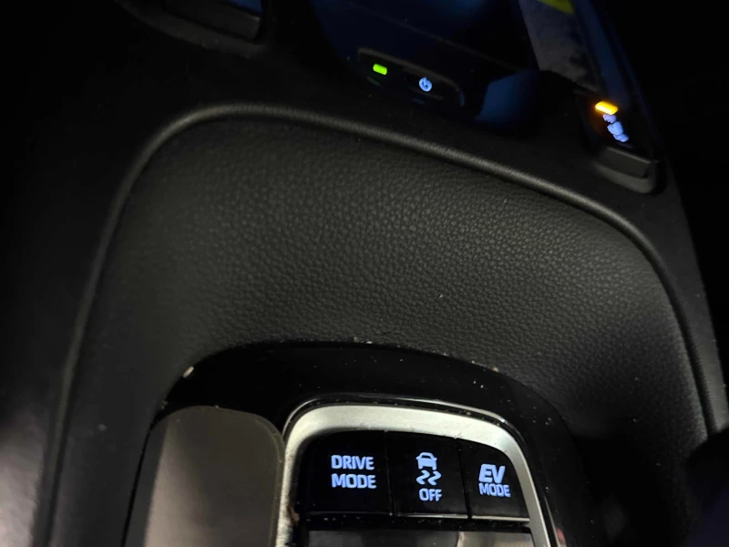 Toyota Corolla * * CARFAX * * АВТО КРЕДИТ * * , снимка 10 - Автомобили и джипове - 52930991