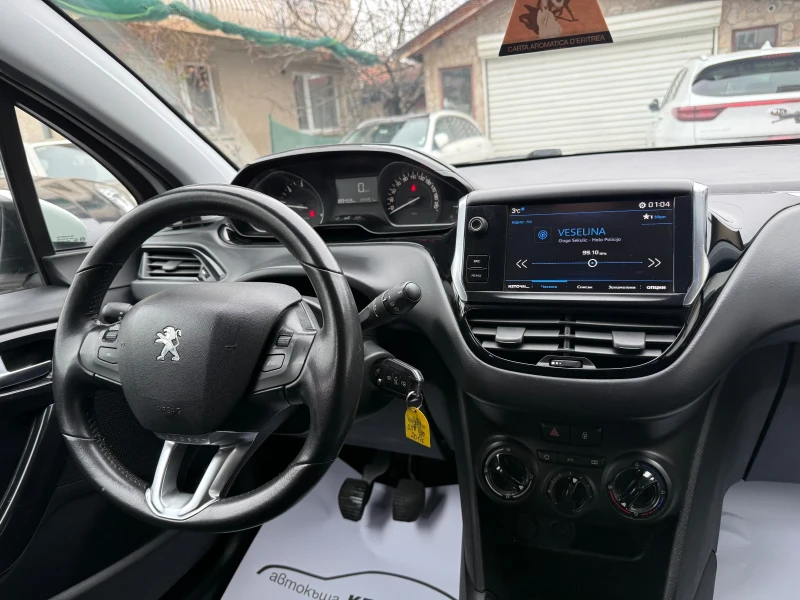 Peugeot 208 1.6HDI FACELIFT, снимка 11 - Автомобили и джипове - 53250443