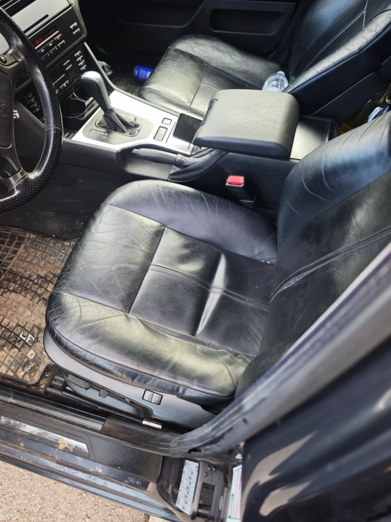 BMW 528, снимка 6 - Автомобили и джипове - 53477332