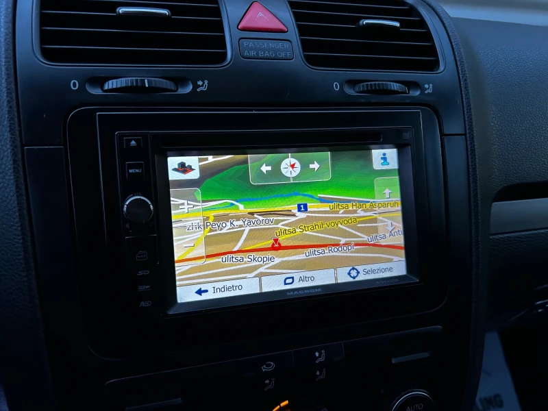 VW Golf 1.9TDI 105kс., снимка 14 - Автомобили и джипове - 53528556