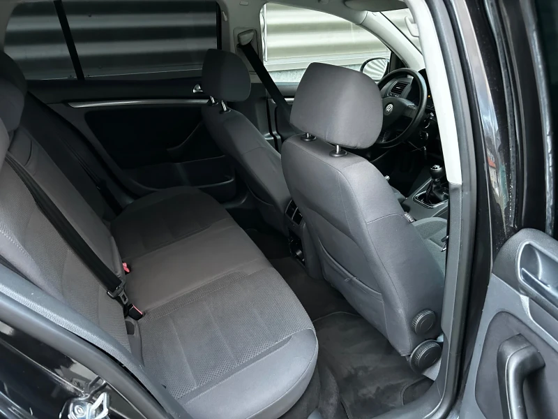 VW Golf 1.9TDI 105kс., снимка 9 - Автомобили и джипове - 53528556
