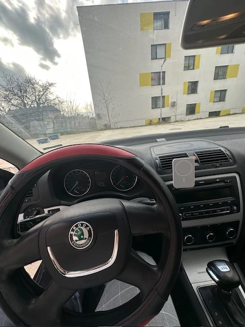 Skoda Octavia, снимка 7 - Автомобили и джипове - 53009934