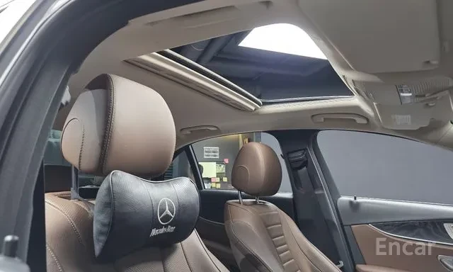 Mercedes-Benz E 300 ОБДУХВАНЕ / ЦЯЛ ДИСПЛЕЙ / 360 / HEAD-UP / ЛИЗИНГ, снимка 14 - Автомобили и джипове - 54893244