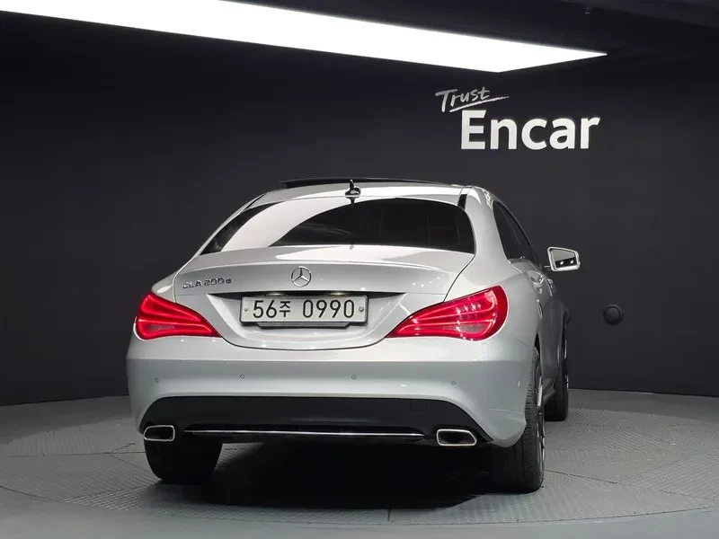Mercedes-Benz CLA D, снимка 4 - Автомобили и джипове - 55096952