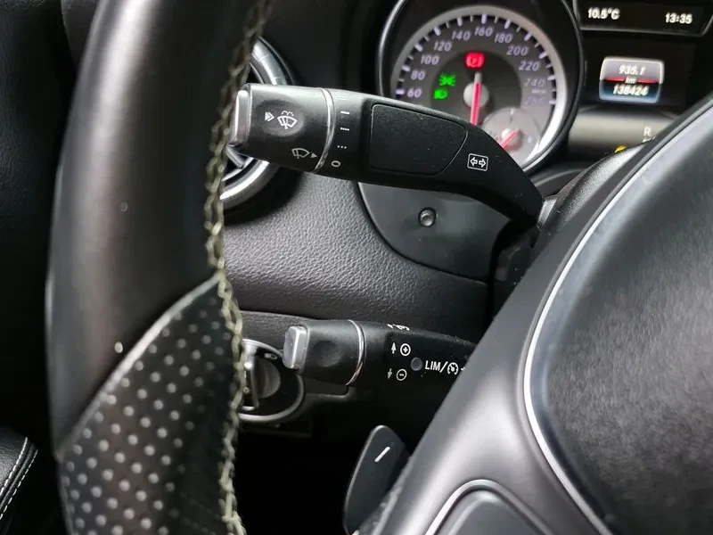 Mercedes-Benz CLA D, снимка 16 - Автомобили и джипове - 55096952