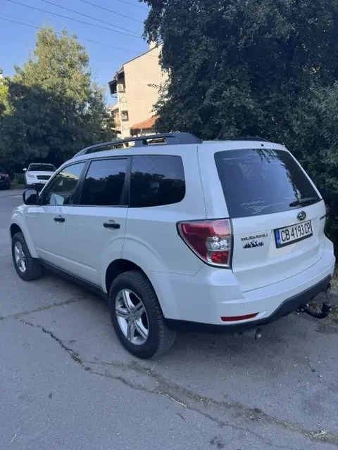 Subaru Forester 2.0, снимка 4 - Автомобили и джипове - 55737714