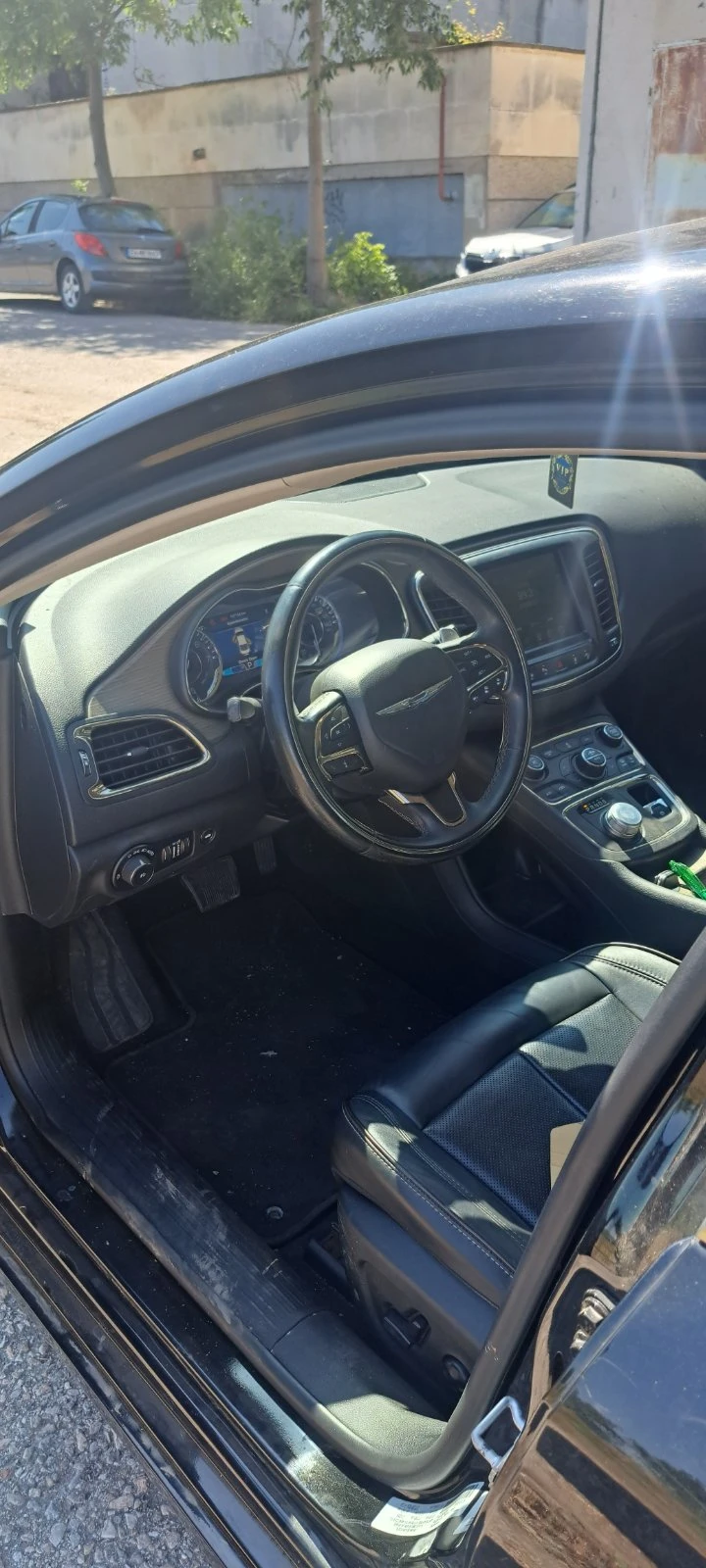 Chrysler 200, снимка 6 - Автомобили и джипове - 55905270