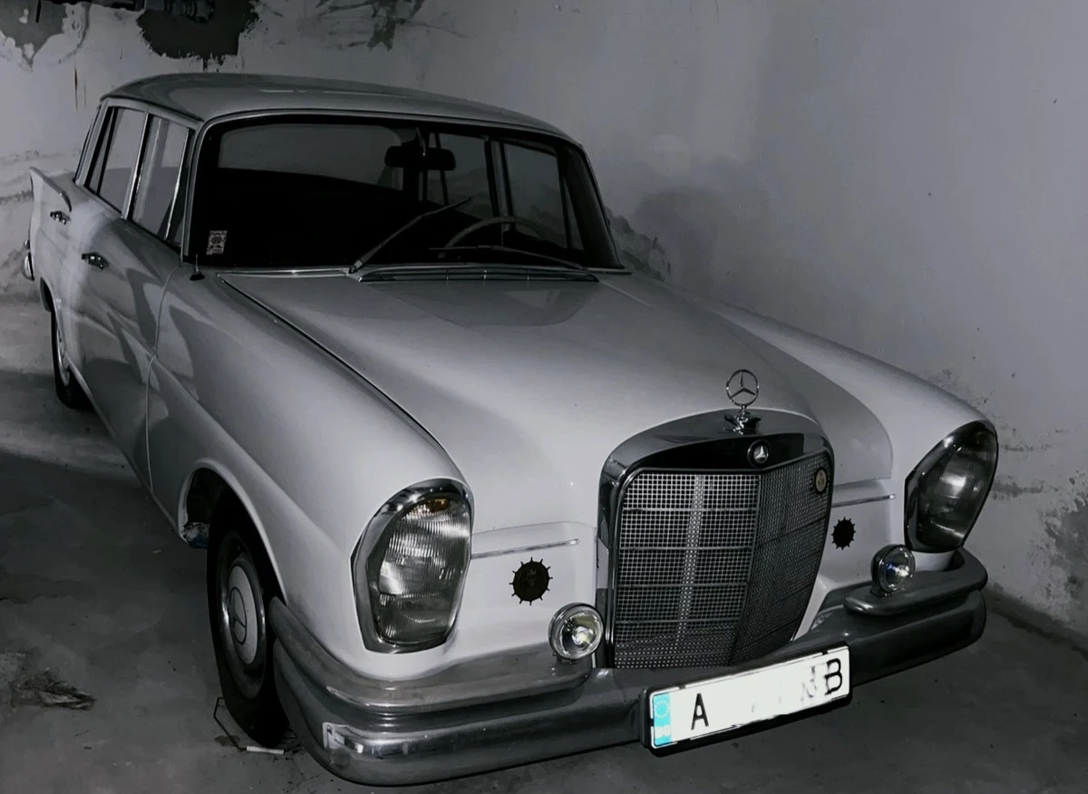 Mercedes-Benz 230 SE, снимка 1