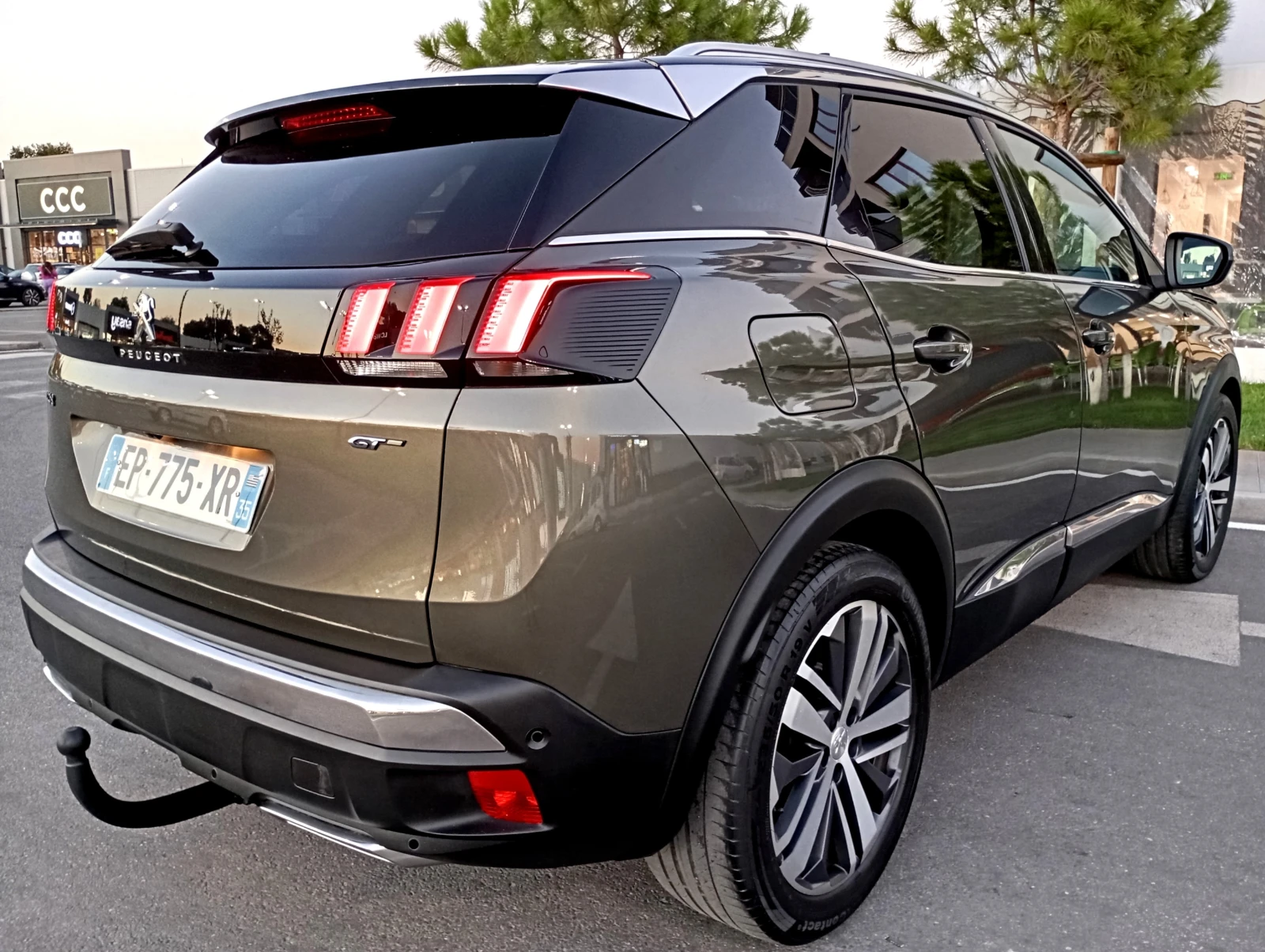 Peugeot 3008 GT 180КС* EAT6* FULL LED* CAM* DISTRONIC  - изображение 4