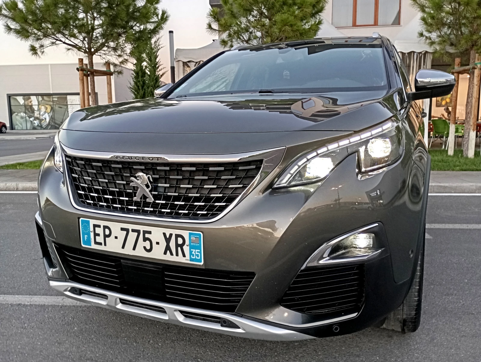 Peugeot 3008 GT 180КС* EAT6* FULL LED* CAM* DISTRONIC  - изображение 3