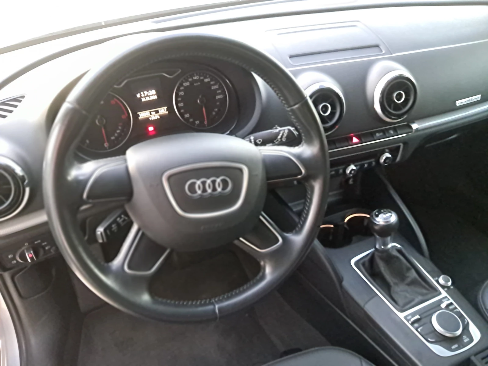 Audi A3 2.0-TDI-109000км. quattro - изображение 9