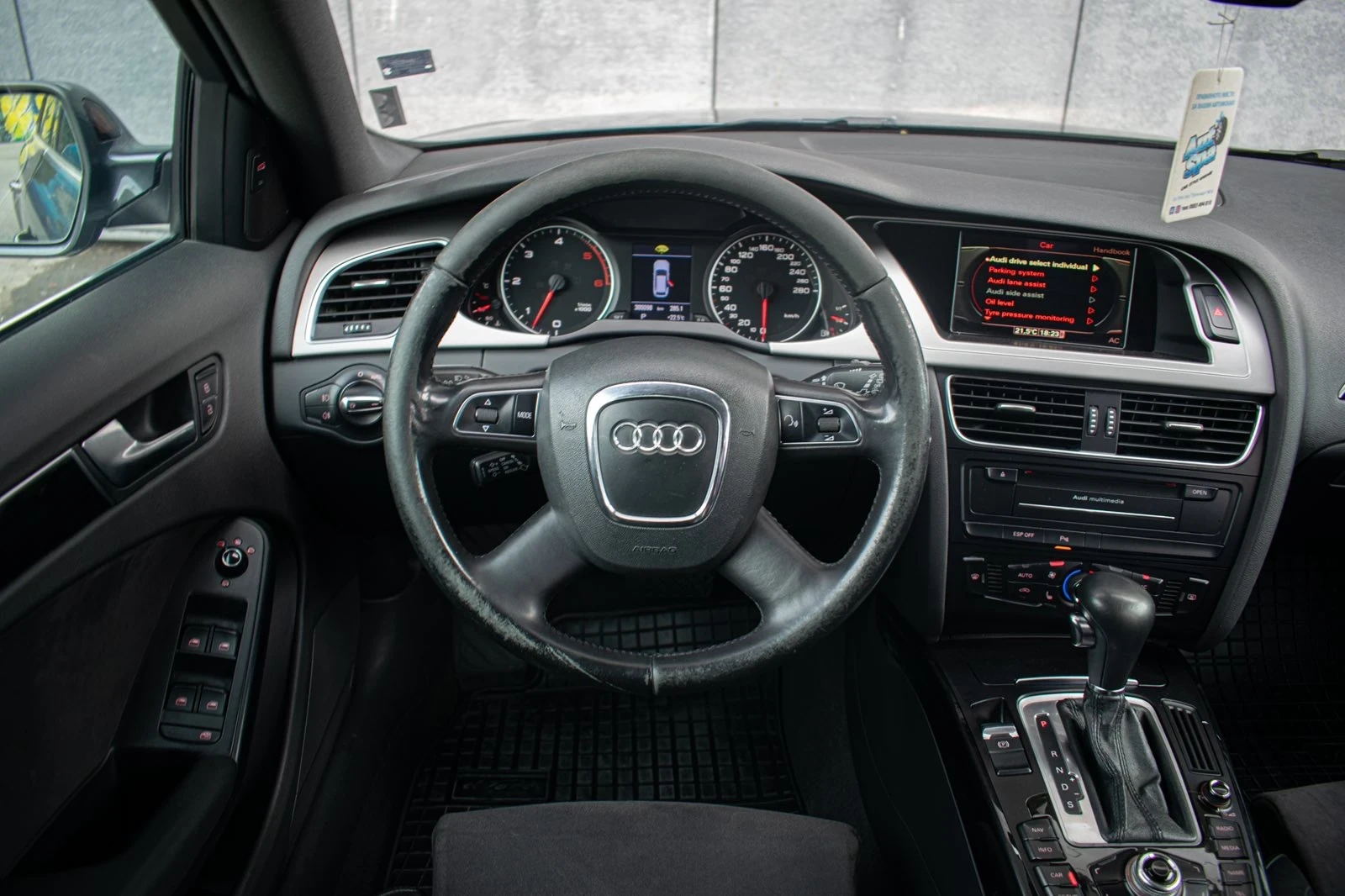 Audi A4 B8 - изображение 8