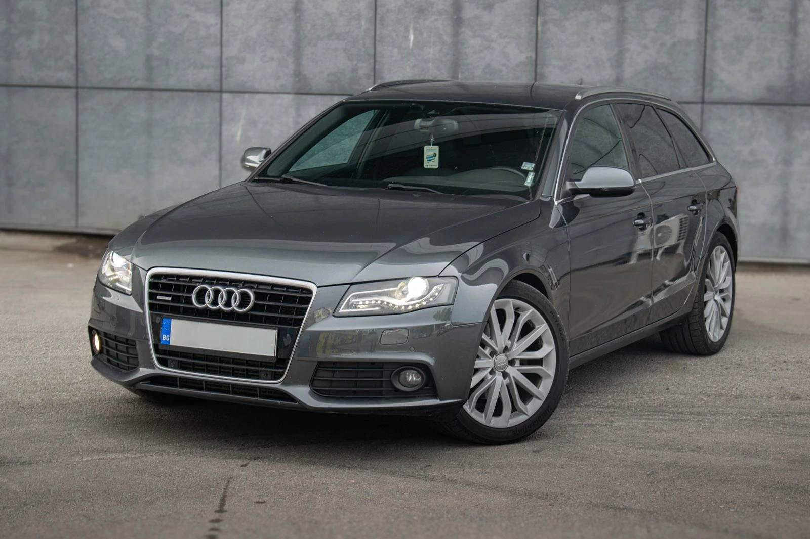 Audi A4 B8 - изображение 2