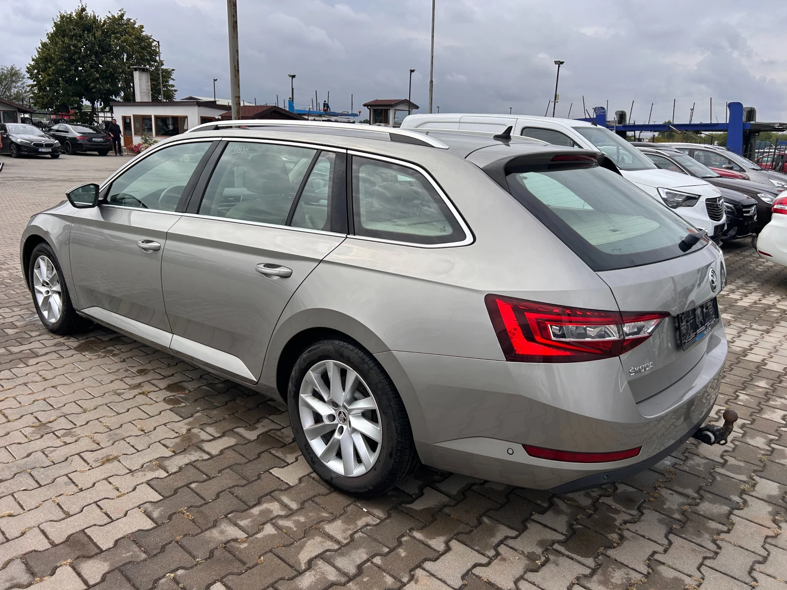 Skoda Superb 2.0TDI AVTOMAT/KOJA/NAVI EURO 6 - изображение 7