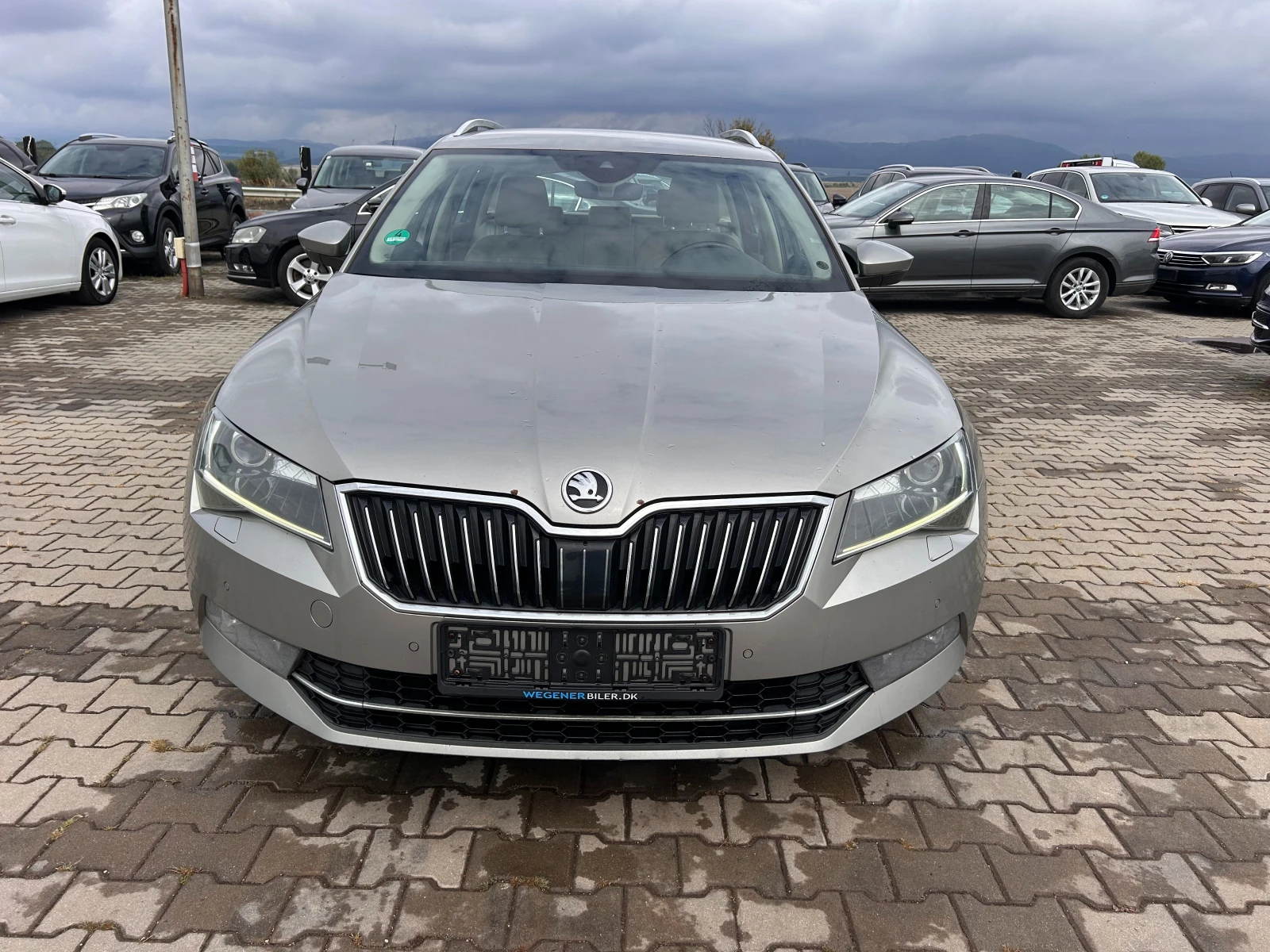 Skoda Superb 2.0TDI AVTOMAT/KOJA/NAVI EURO 6 - изображение 2