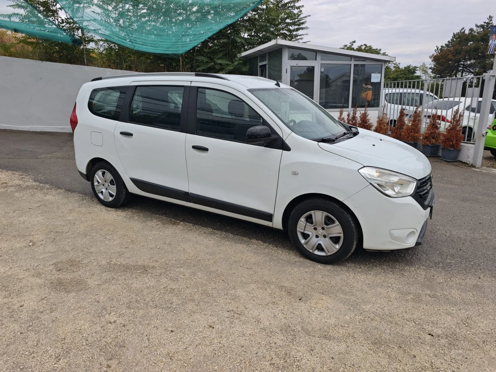 Dacia Lodgy 1.5DCI* 115кс* 6ск* ОТЛИЧЕН* ТОП ЦЕНА  - изображение 5