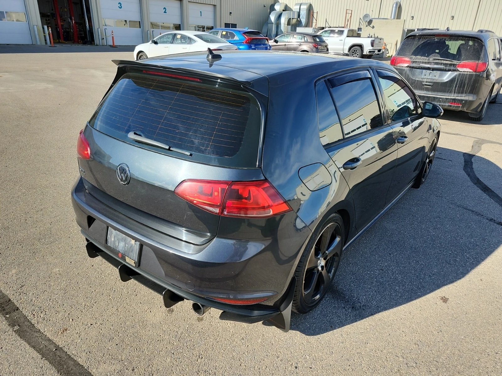 VW Golf  * GTI * CARFAX * ЦЕНА ДО БЪЛГАРИЯ - изображение 3