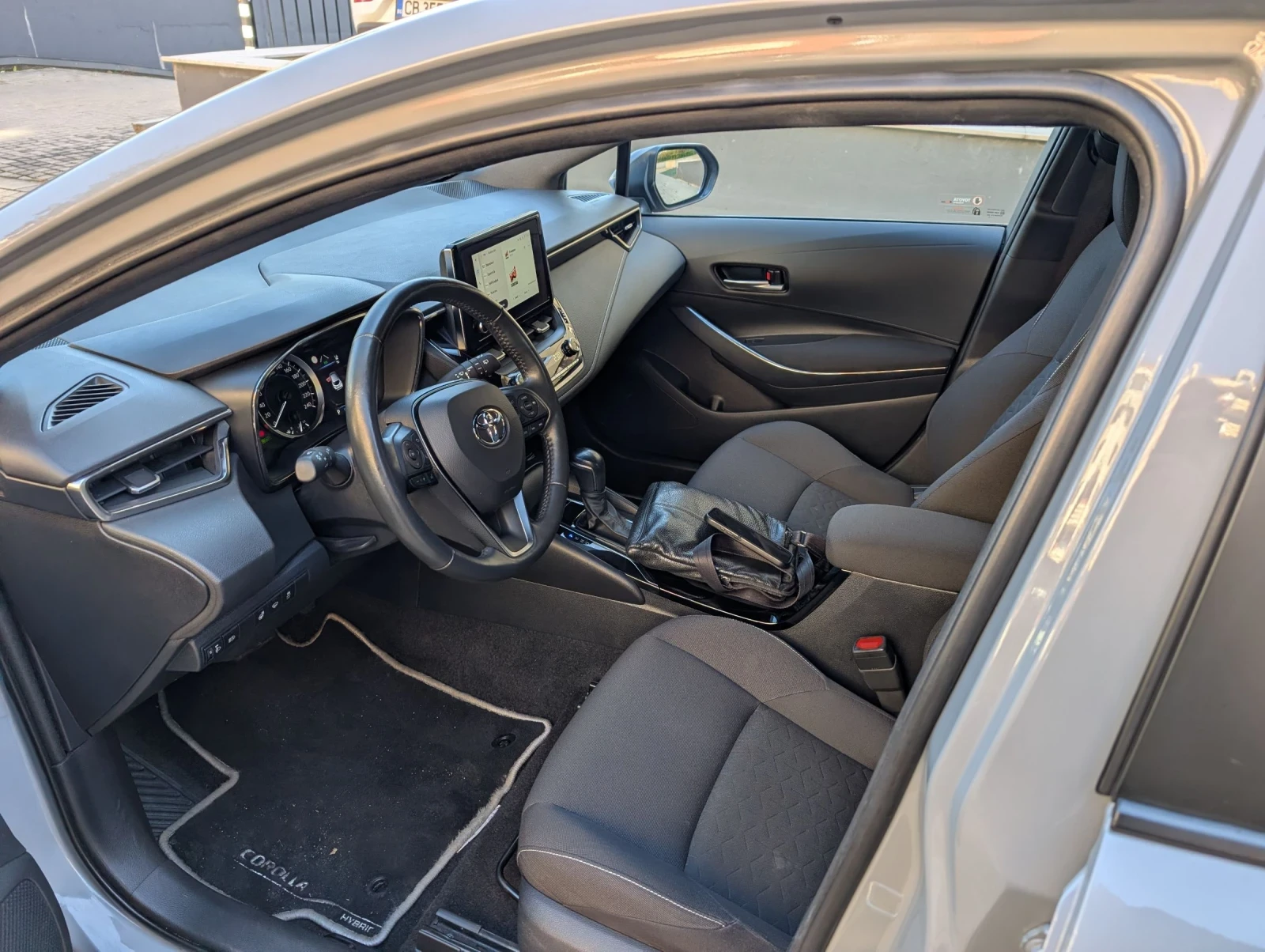 Toyota Corolla  | Mobile.bg   8