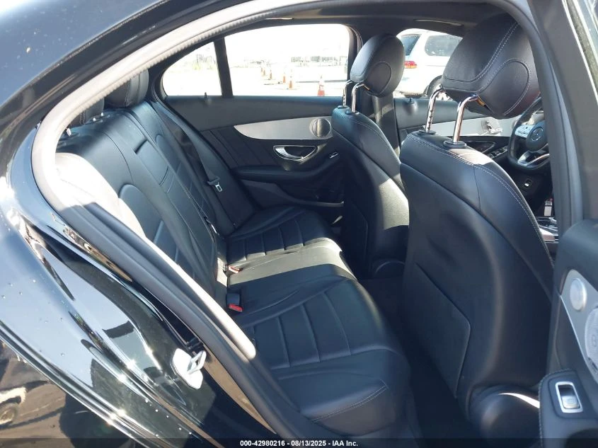 Mercedes-Benz C 300 *  *    *   *  | Mobile.bg   11