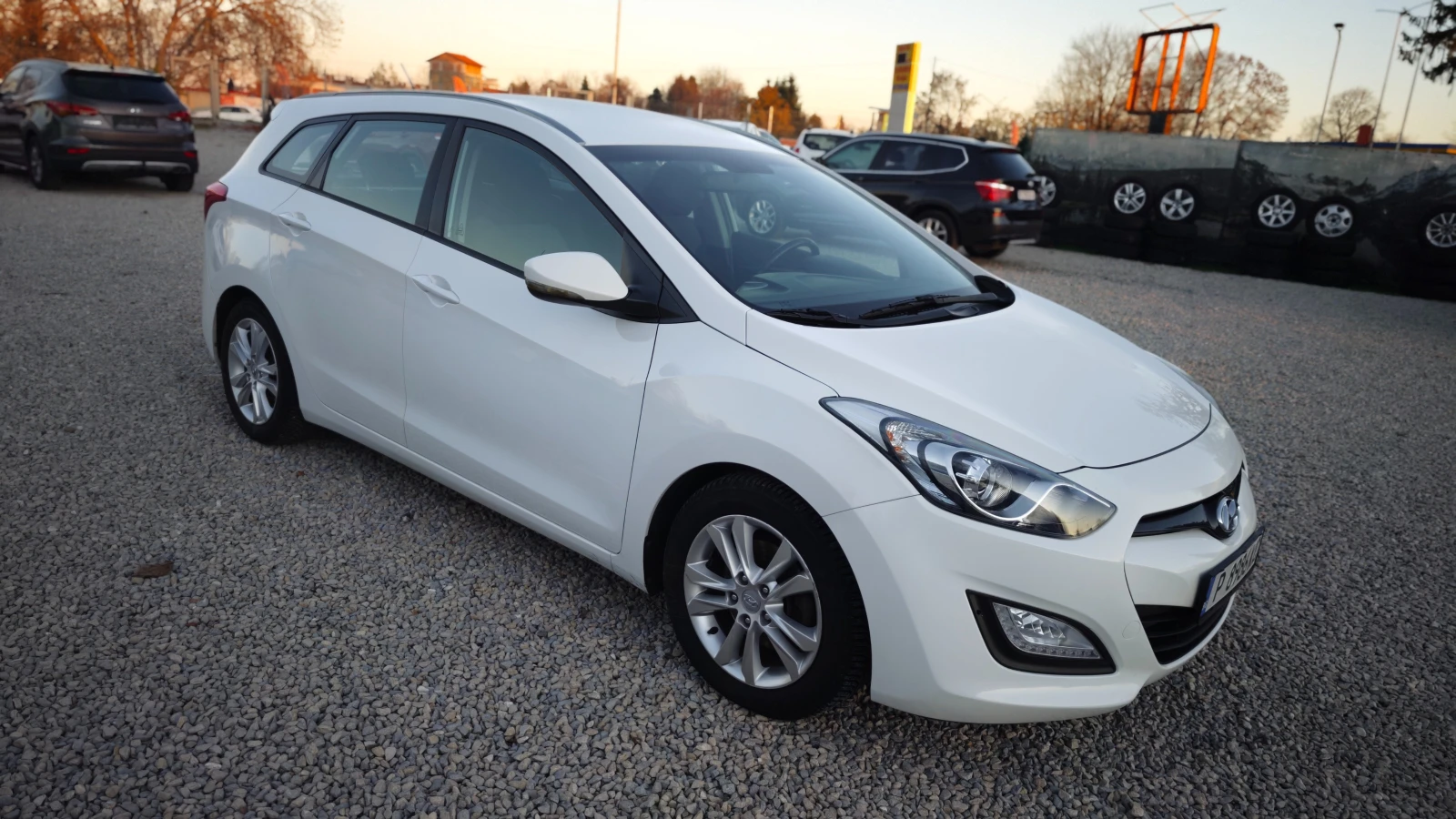 Hyundai I30 ГАЗОВ ИНЖЕКЦИОН/ВСИЧКО ПЛАТЕНО/НАПЪЛНО ОБСЛУЖЕН - изображение 7