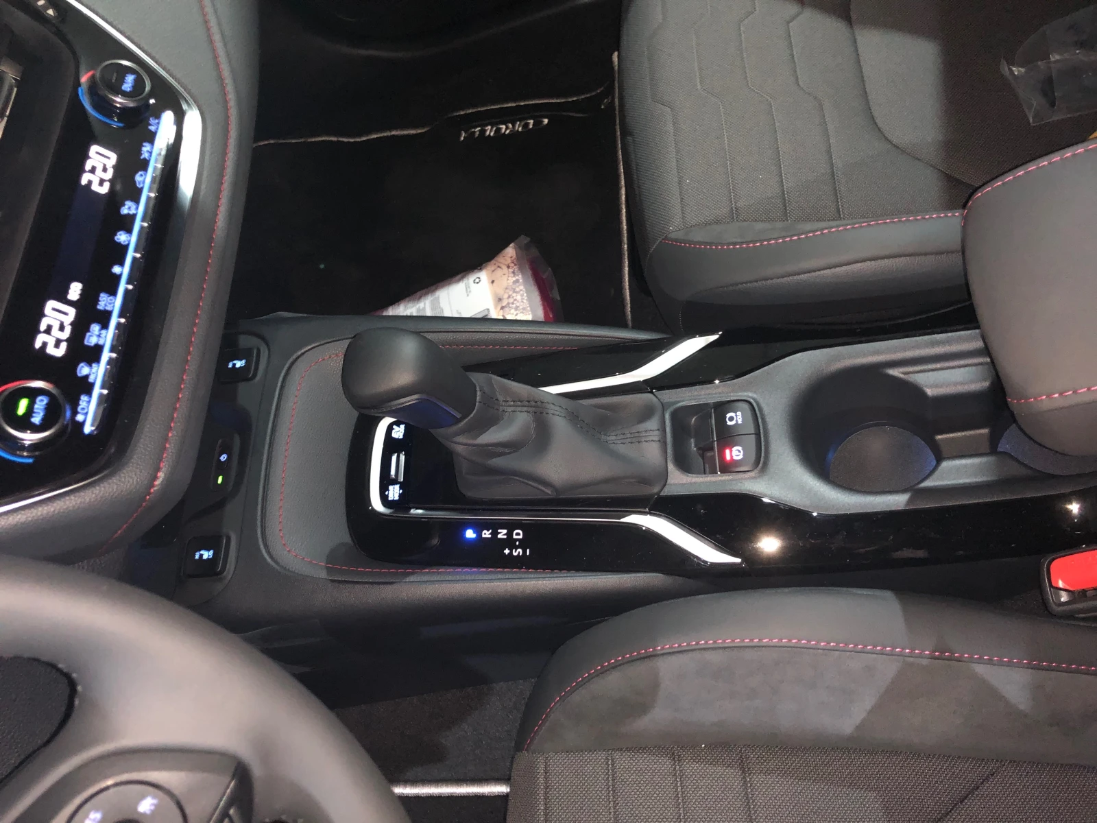 Toyota Corolla Luxury - изображение 7