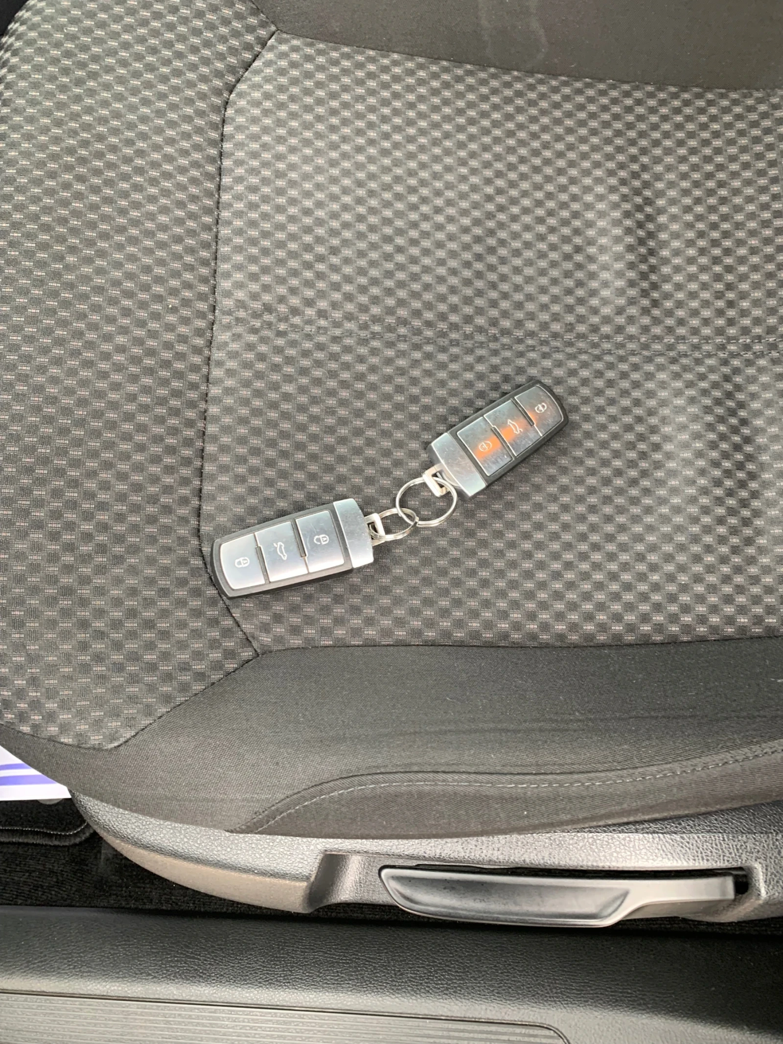 VW Passat 2.0 TDI AVTOMAT NAVI | Mobile.bg � ����������� 17