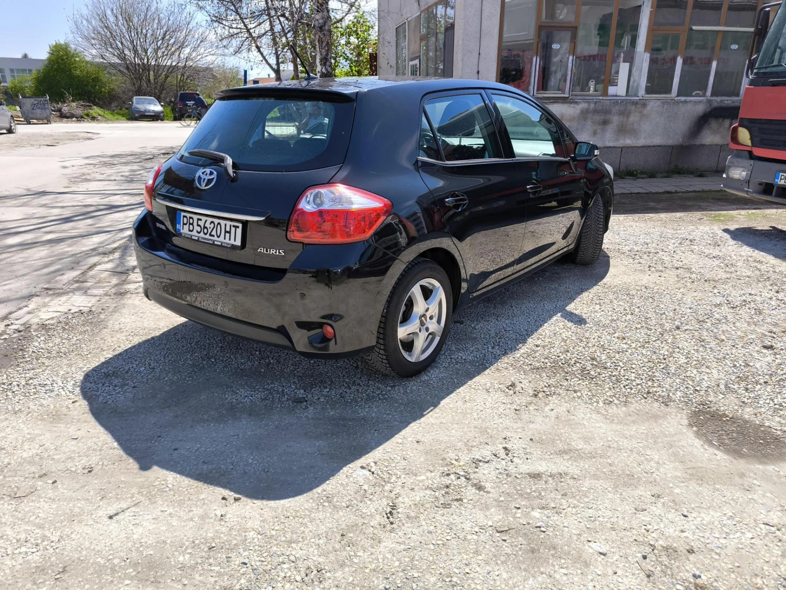 Toyota Auris, снимка 4 - Автомобили и джипове - 53981883