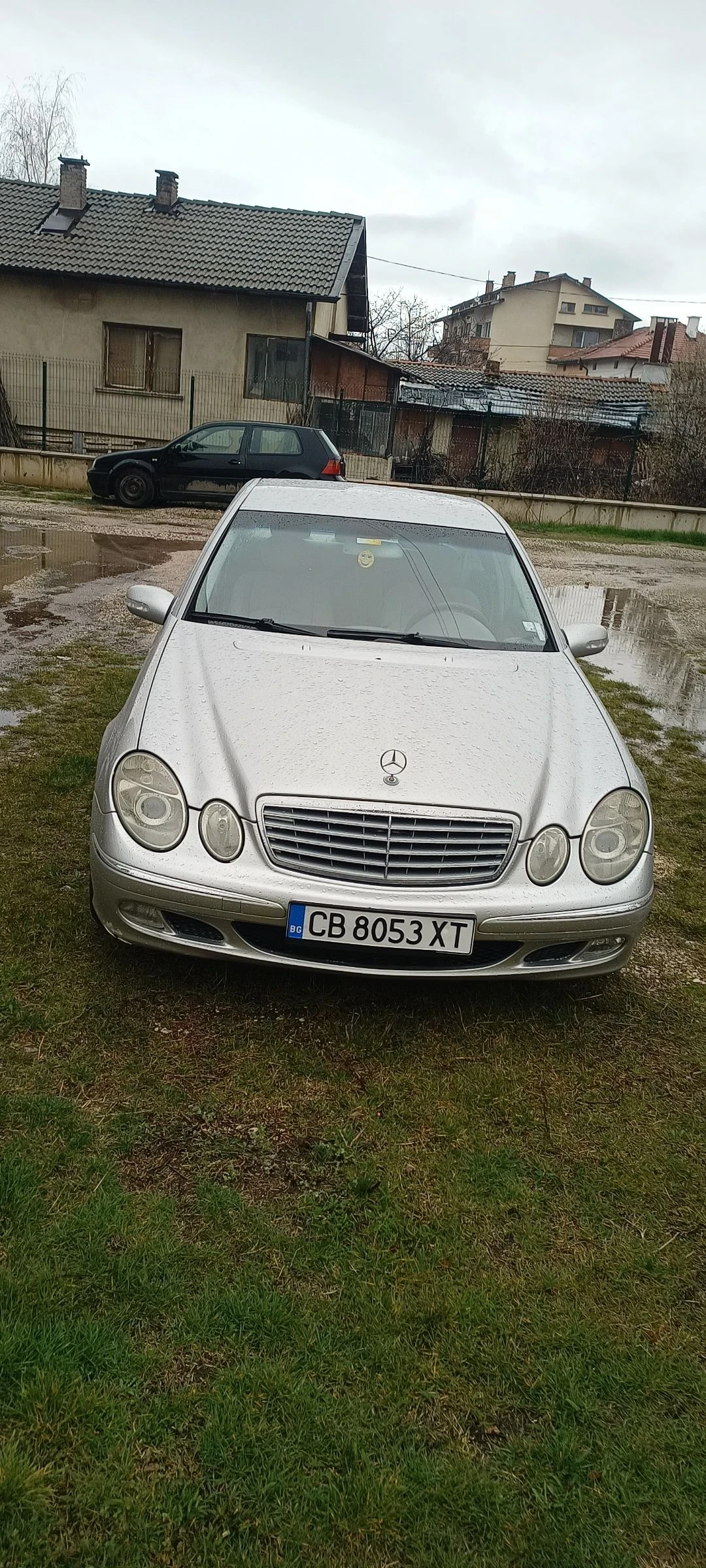 Mercedes-Benz E 220, снимка 3 - Автомобили и джипове - 54093314