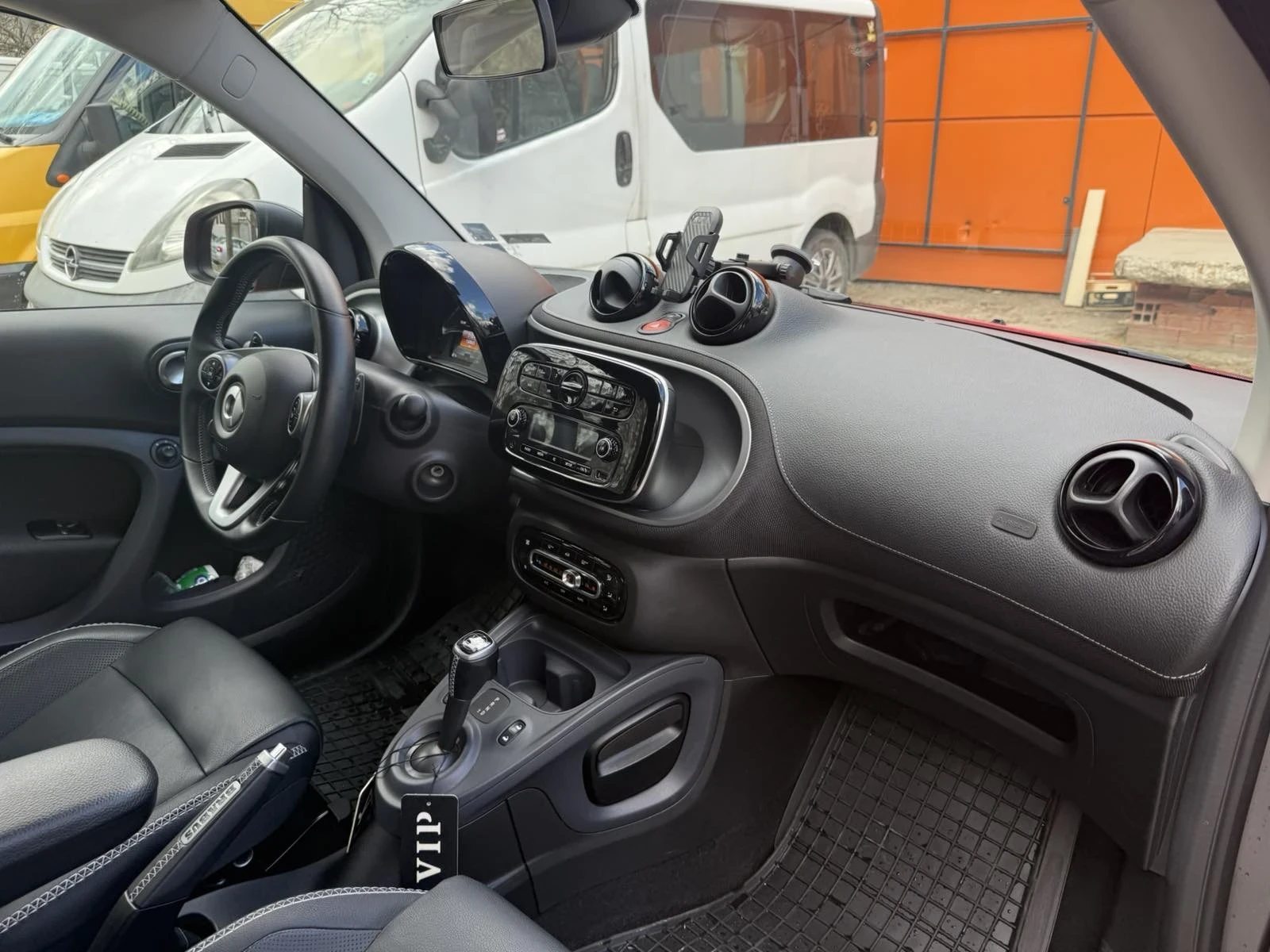 Smart Fortwo, снимка 6 - Автомобили и джипове - 54238649