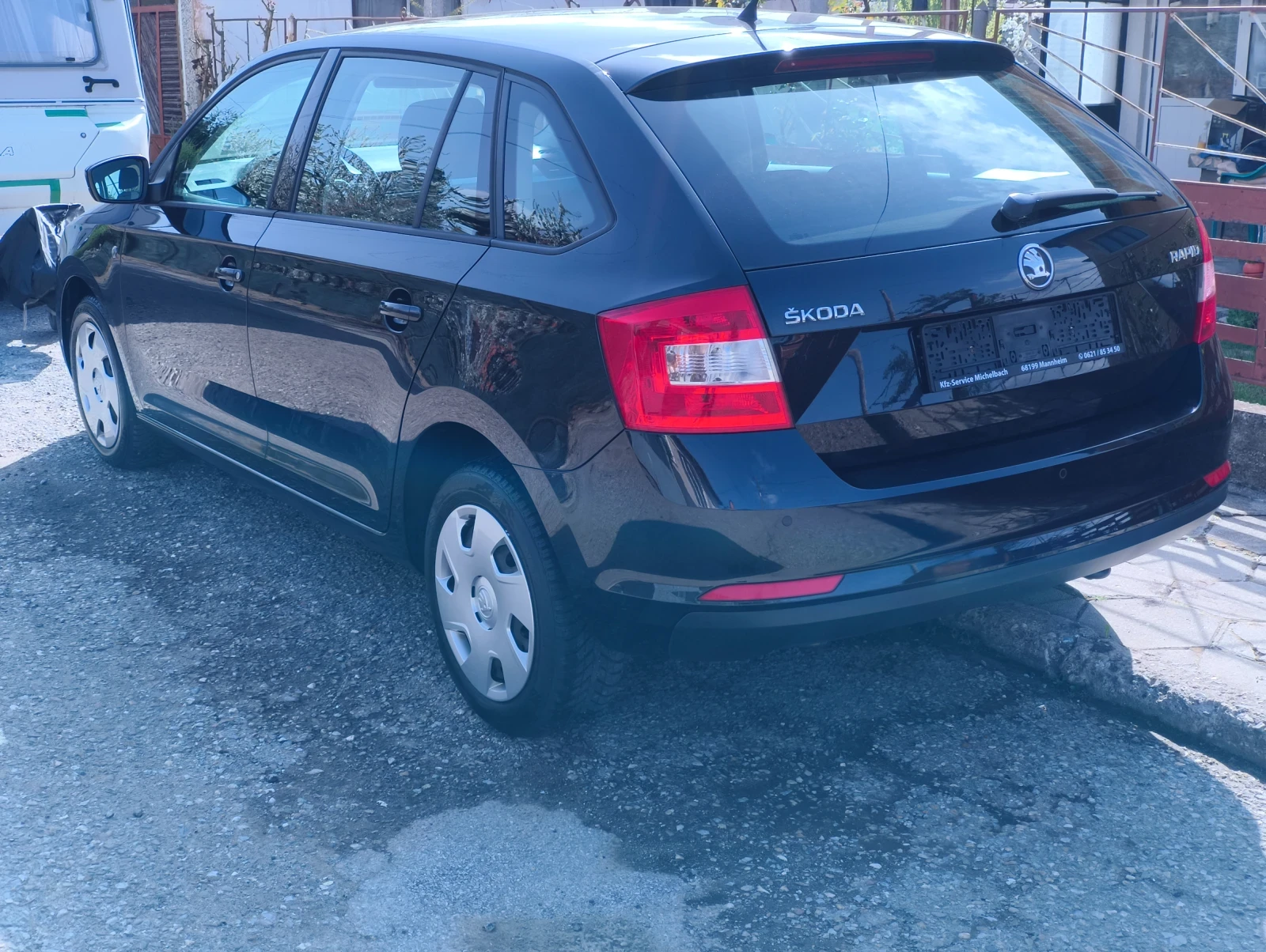Skoda Rapid 1.6 TDI Германия, снимка 4 - Автомобили и джипове - 54259627