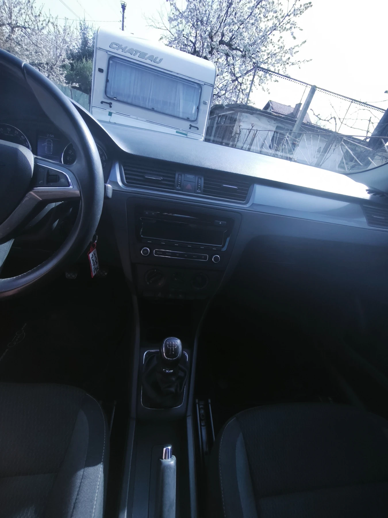 Skoda Rapid 1.6 TDI Германия, снимка 11 - Автомобили и джипове - 54259627