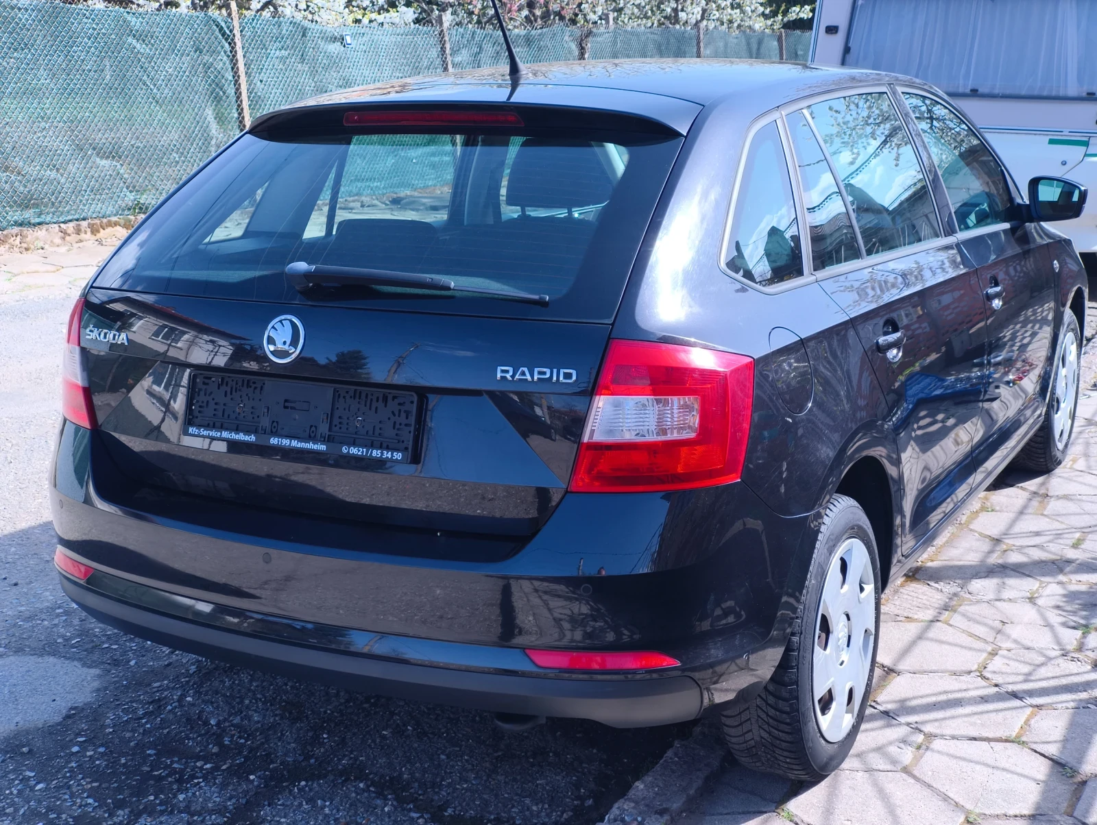 Skoda Rapid 1.6 TDI Германия, снимка 3 - Автомобили и джипове - 54259627