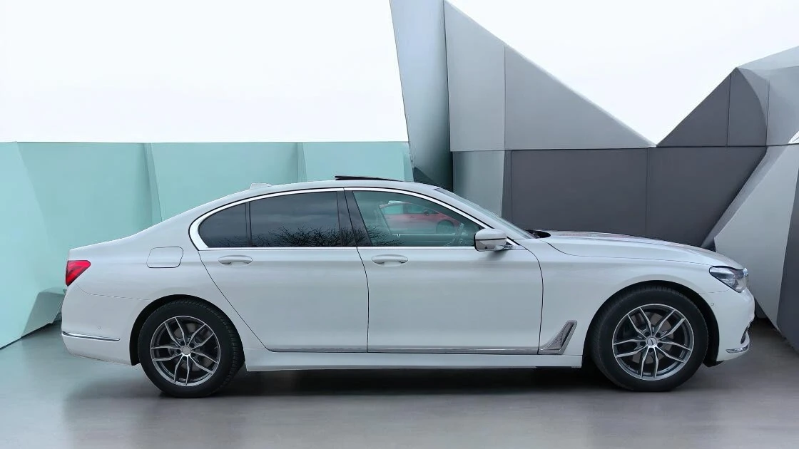 BMW 730 Xd G11, снимка 7 - Автомобили и джипове - 54278901