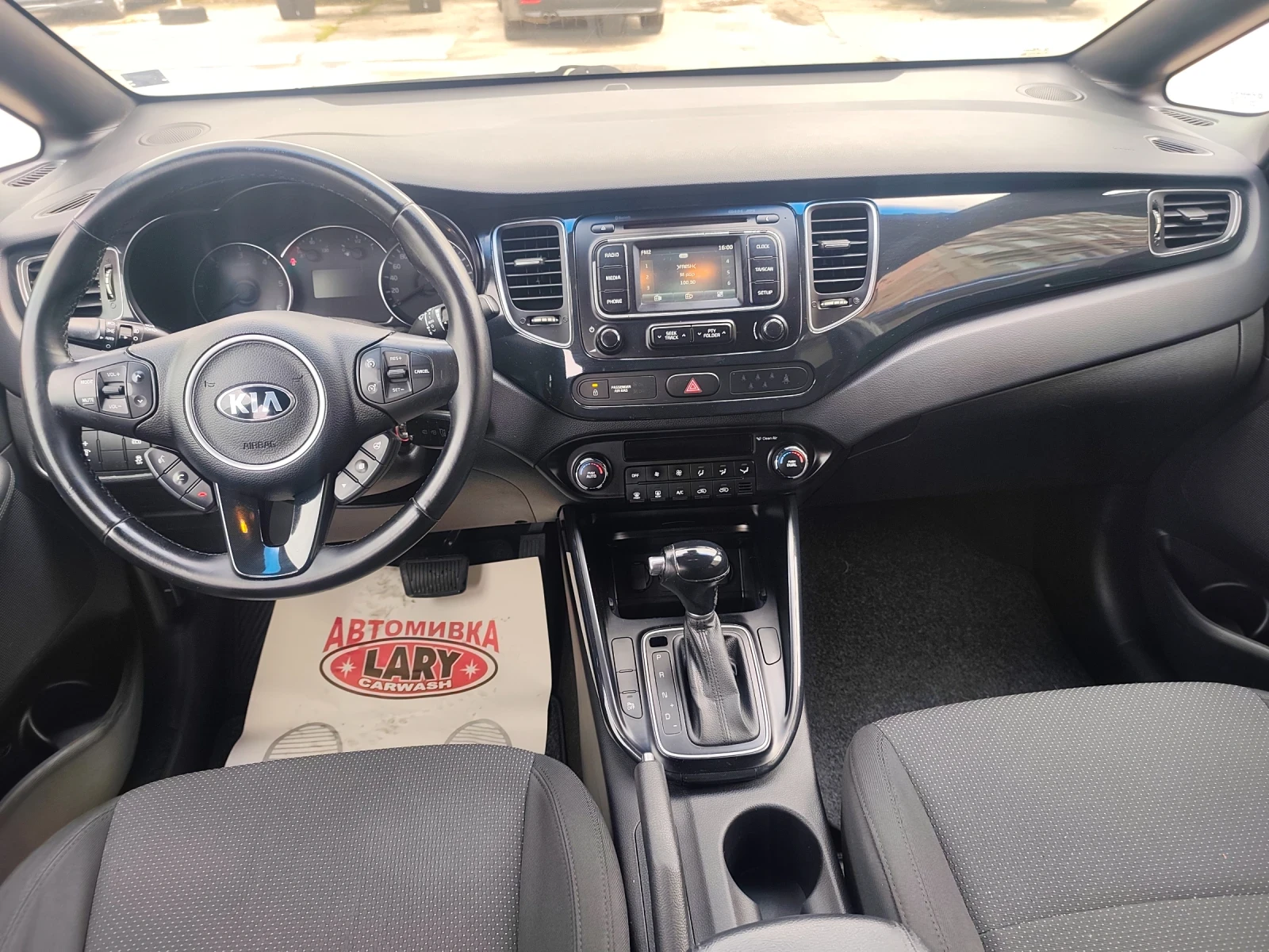 Kia Carens 1.7 cdti automatic , снимка 8 - Автомобили и джипове - 54283446