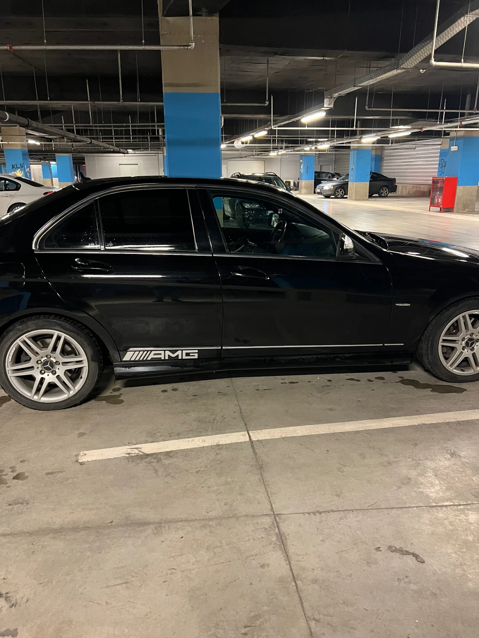 Mercedes-Benz C 320, снимка 6 - Автомобили и джипове - 54401177