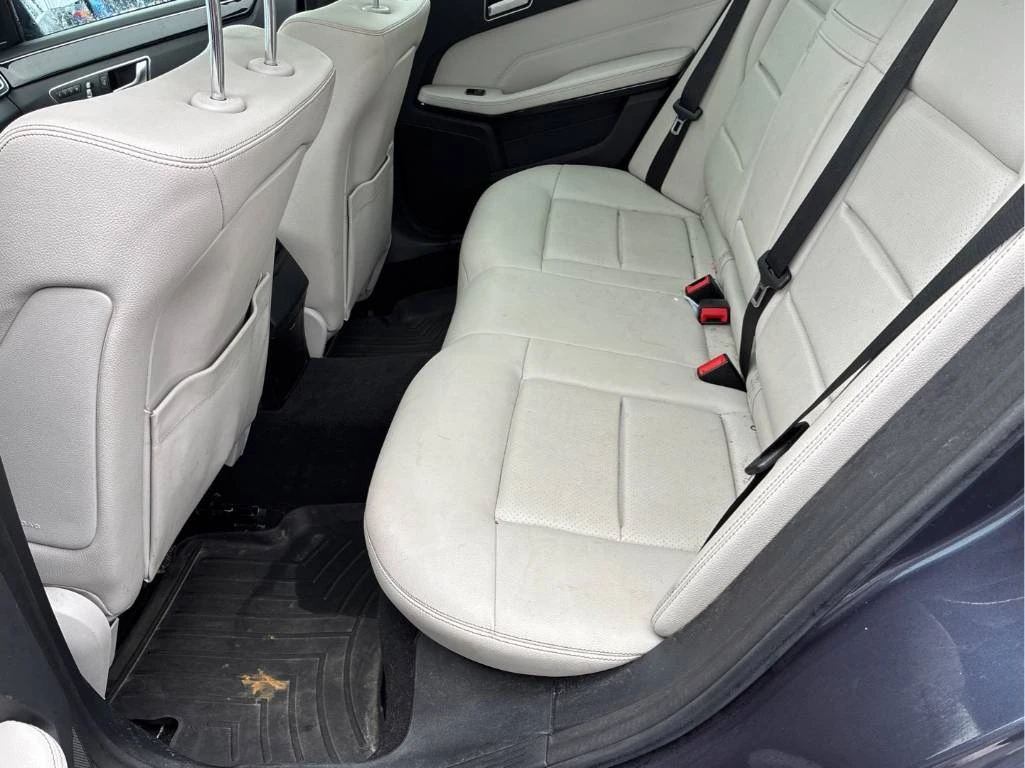 Mercedes-Benz E 250 BlueTEC 4MATIC* CARFAX* HARMAN/KARDON , снимка 8 - Автомобили и джипове - 54969820