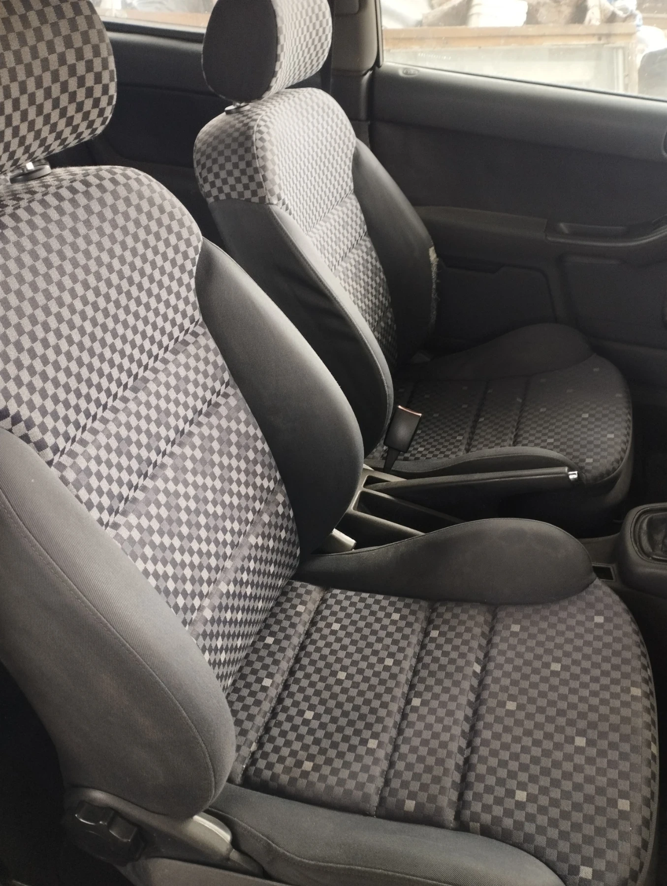 Audi A3 1.8t 4x4, снимка 4 - Автомобили и джипове - 55001271