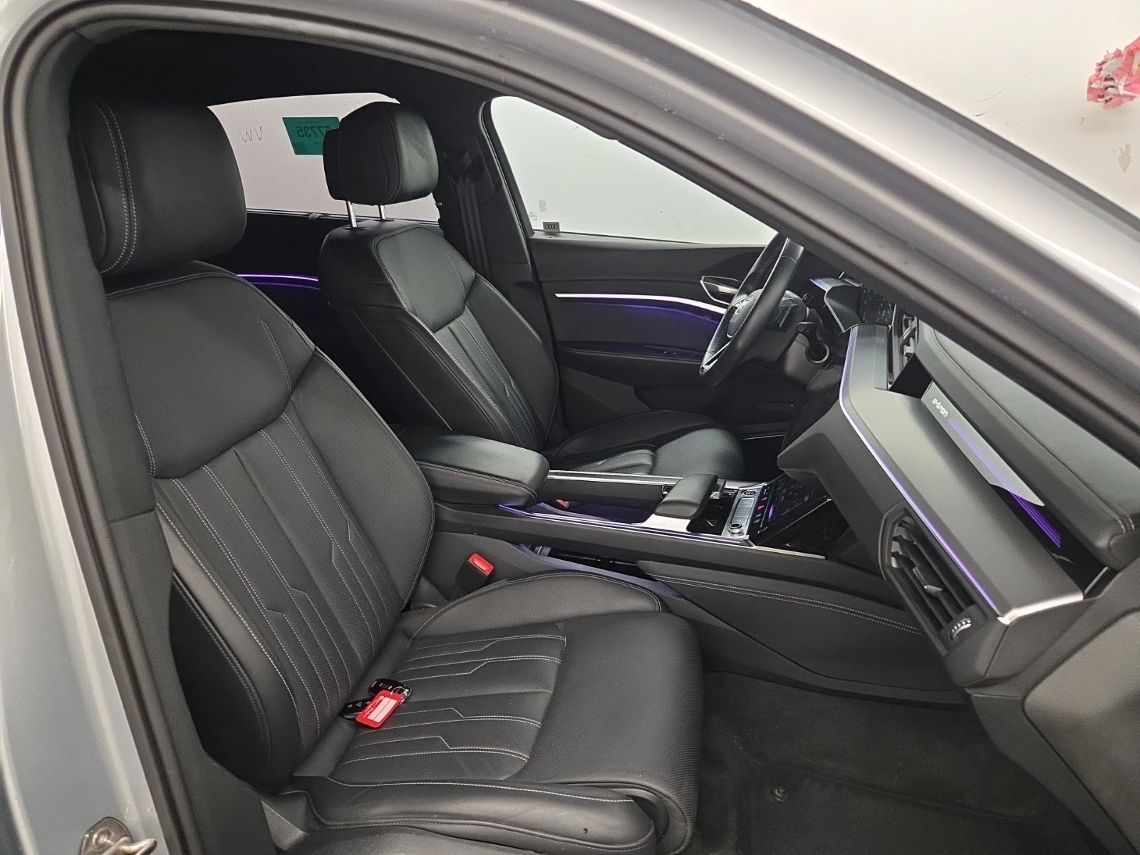 Audi E-Tron Sportback* Technik* B&O* Matrix* 360* HUD* Обдух, снимка 13 - Автомобили и джипове - 55336252