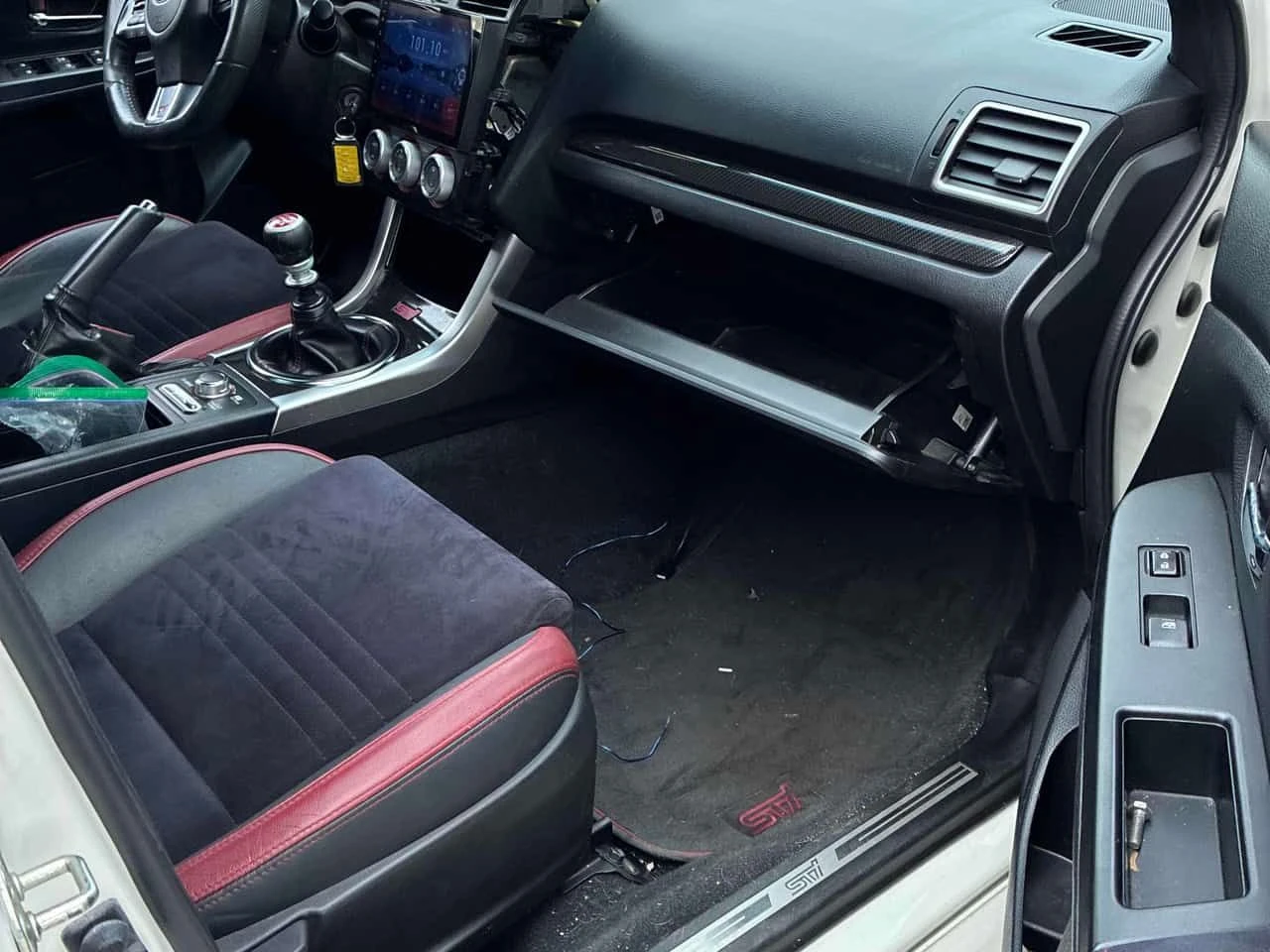 Subaru WRX * 4dr Sdn STI Man w/Sport Pkg * CARFAX * ОПЦИЯ ЗА , снимка 15 - Автомобили и джипове - 55468289