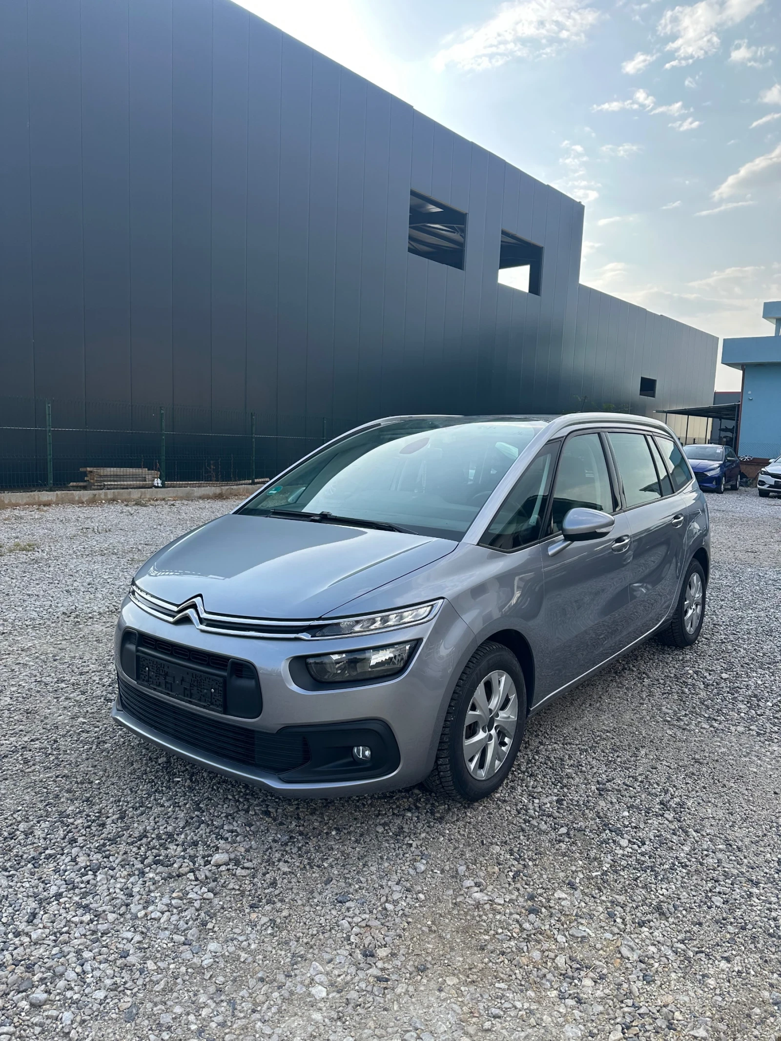 Citroen Grand C4 Picasso 1.6D 120 КС 7 Местен СЕРВИЗНИ ДОКУМЕНТИ, снимка 9 - Автомобили и джипове - 55959670