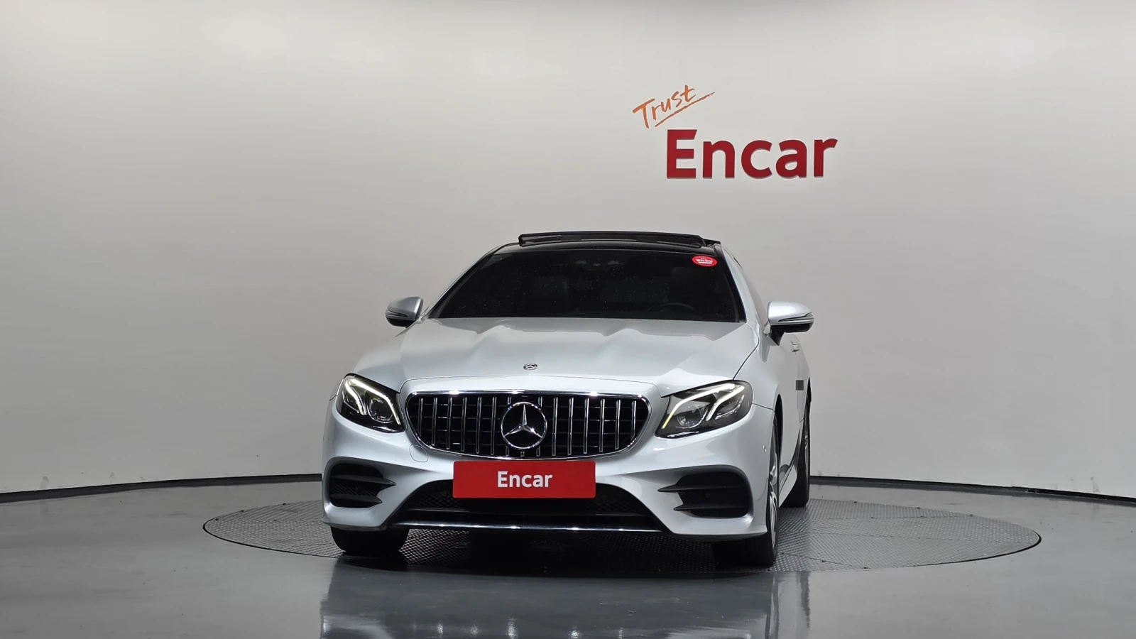Mercedes-Benz E 220 HUD* BLIND SPOT* ЛЮК* КРАЙНА ЦЕНА, снимка 3 - Автомобили и джипове - 55982783