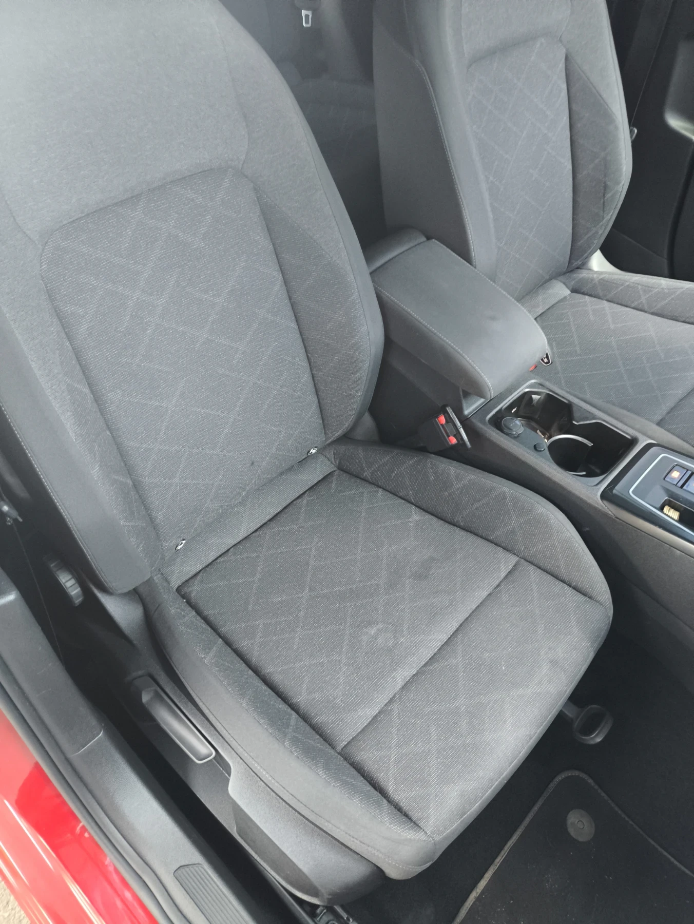 VW Golf 1.5CNG, снимка 13 - Автомобили и джипове - 56139824