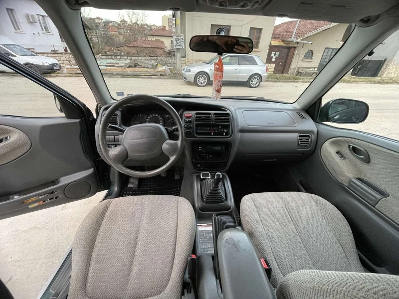 Suzuki Grand vitara 2.5, снимка 11 - Автомобили и джипове - 48323898