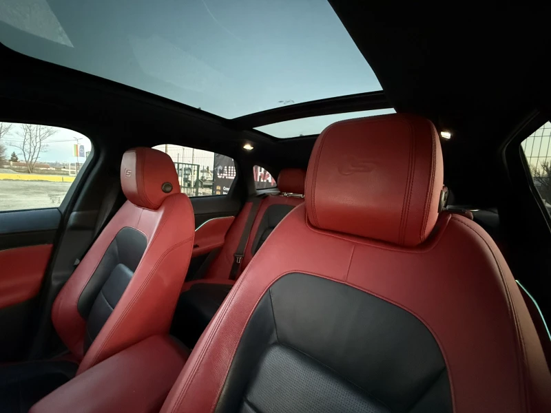 Jaguar F-PACE S-Изпълнение/3.0V6/Панорама/360* Камери/Сер.Истори, снимка 10 - Автомобили и джипове - 51876526