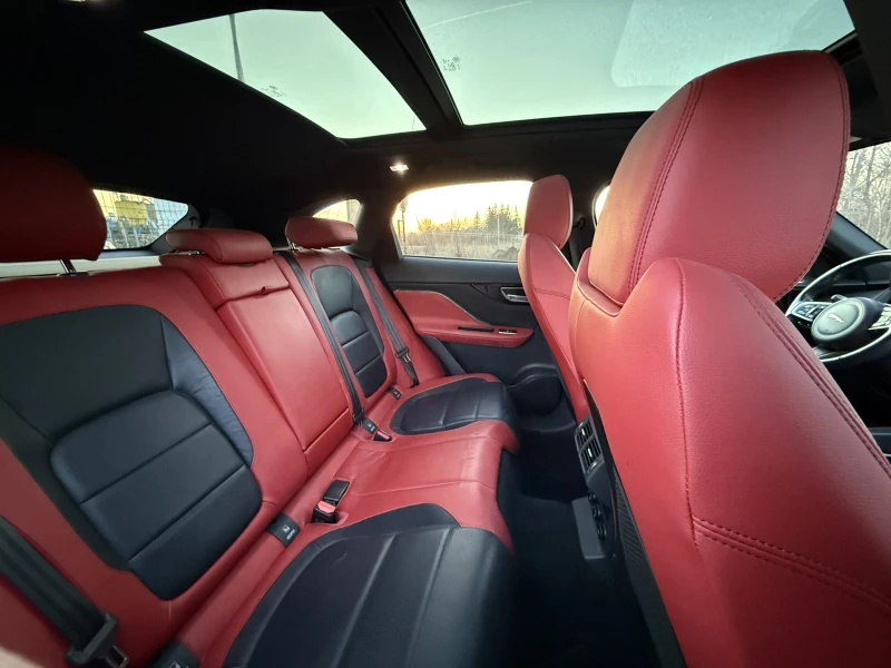 Jaguar F-PACE S-Изпълнение/3.0V6/Панорама/360* Камери/Сер.Истори, снимка 11 - Автомобили и джипове - 51876526