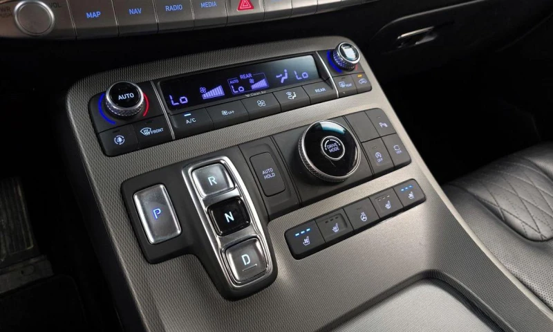 Hyundai Palisade Diesel 2.2 2WD Exclusive, снимка 9 - Автомобили и джипове - 52059212