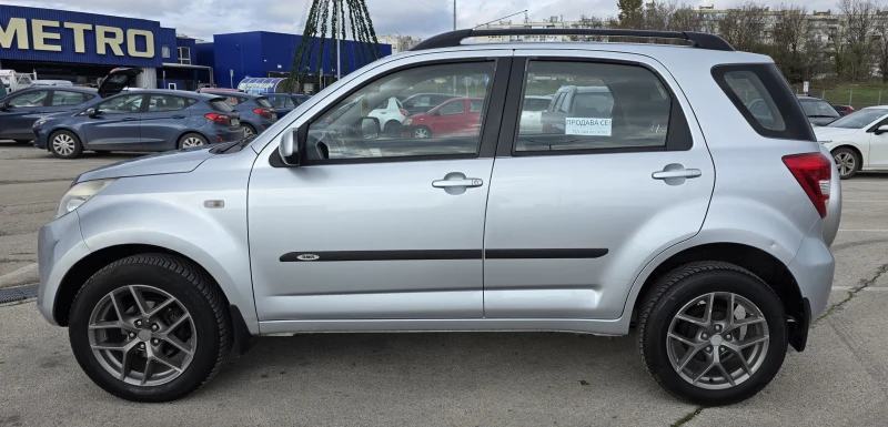 Daihatsu Terios, снимка 4 - Автомобили и джипове - 52538369