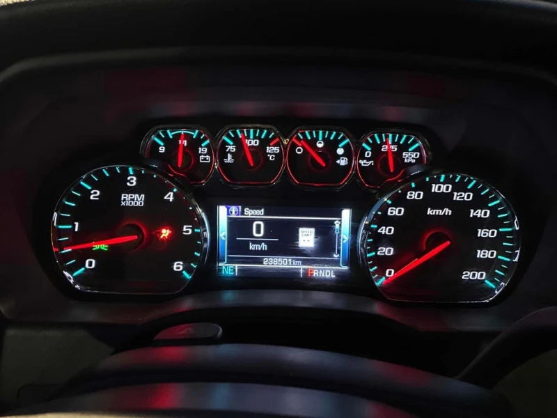 Gmc Sierra * SLE * CARFAX * БЕЗ ПЪРВОНАЧАЛНА ВНОСКА, снимка 8 - Автомобили и джипове - 52931271